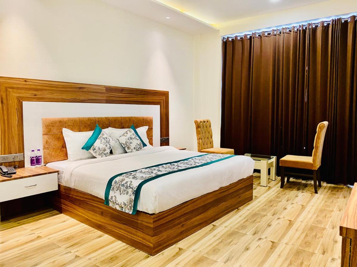 Hotel White House By An Hotels - Walking Distance From Golden Temple Amritsar Exterior foto